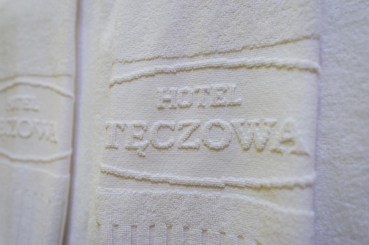 Hotel Restauracja Teczowa 卢班 外观 照片